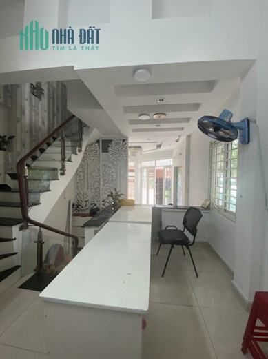 10tỷ7 còn 9tỷ9, Cách Mạng Tháng 8 Quận 10, HXH5m 1 xẹt, 5tầng BTCT, ngang 4,5m, DT 50m2.
