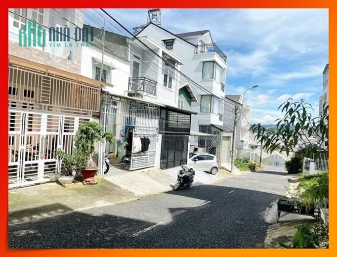 Cần BÁN GẤP - Nhà ở KQH Trần Anh Tông, Phường 8, Đà Lạt. Hạ Giá còn 7,9 Tỷ