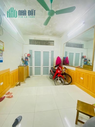 Bán nhà mặt ngõ thông kinh doanh Cổ Nhuế DTSD 40m2  3.39  tỷ.