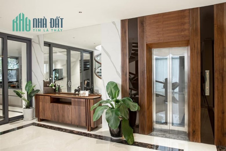 Bán siêu biệt thự Vinhomes Gardenia Hàm Nghi, Bảo vệ 24/24, Thang máy, 566m2, MT 28m