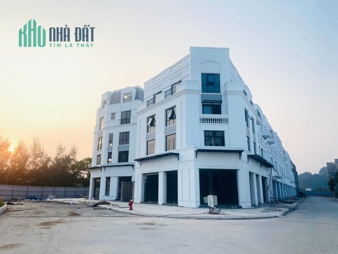 Bán căn shophouse view mặt đường bao biển- Dự án La Emera Hạ Long (Đường bao biển nối Hạ Long - Cẩm