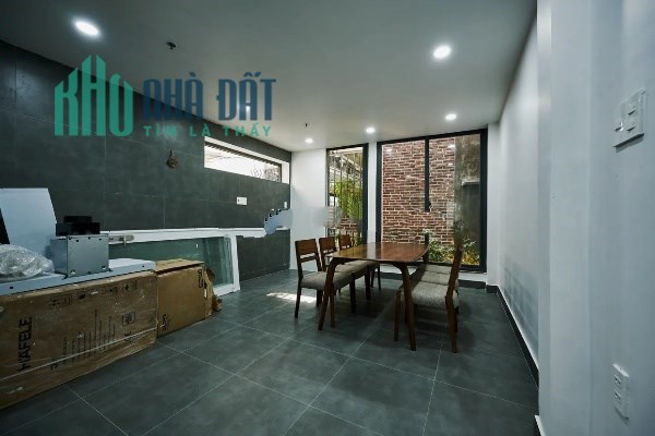 Cho thuê đẹp 3L 4.2x24 MT LV Sỹ Tân Bình giá chỉ 55T