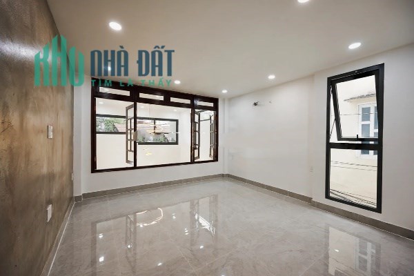 Cho thuê đẹp 3L 4.2x24 MT LV Sỹ Tân Bình giá chỉ 55T
