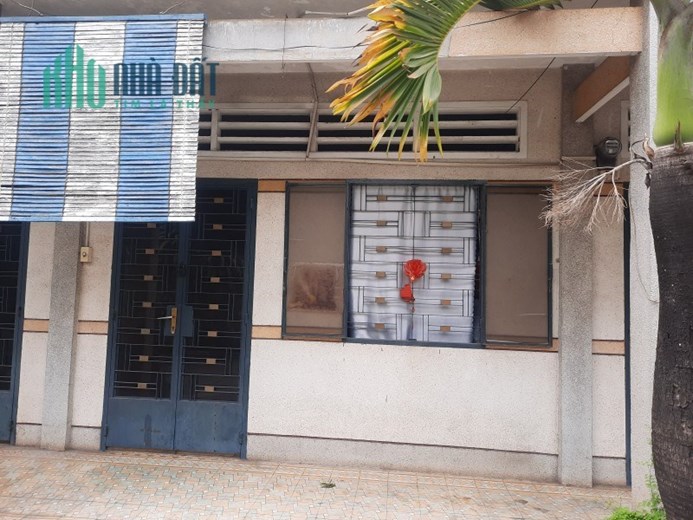Bán nhà C4 1000m2, Nguyễn Thượng Hiền, P1, Gò Vấp, Giá chỉ nhĩnh 2x tỷ X nhỏ xíu.