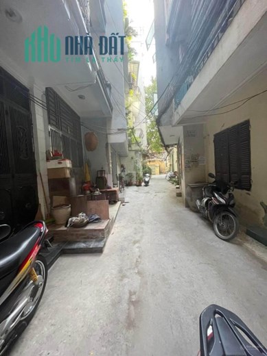 Bán nhà Quang Trung Hà Đông 50m2  nhà mới  đẹp ở ngay tặng nội thất giá nhỉnh 6 tỷ.