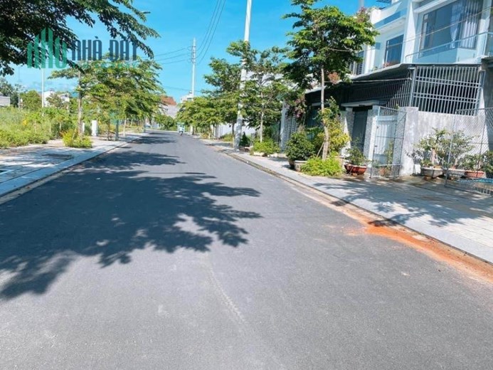 Bán đất nền giá rẻ tại khu vực phía Tây thành phố Quảng Ngãi.