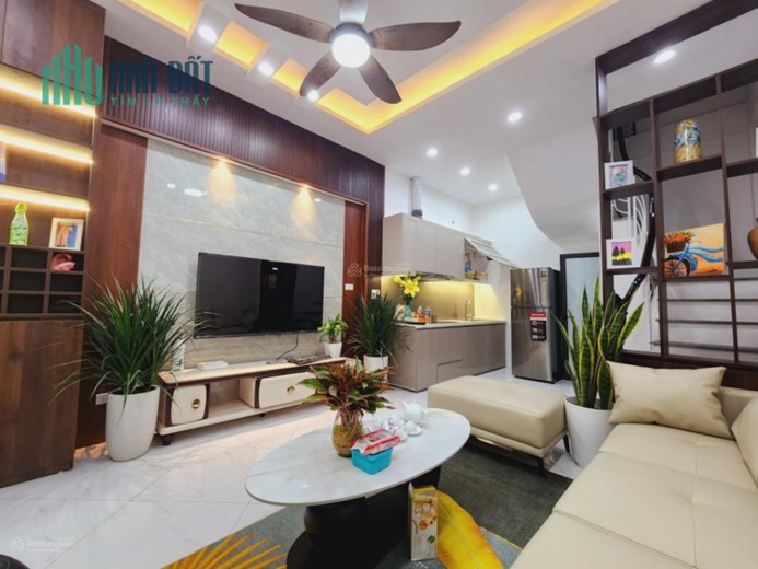 Bán nhà phố Lý Thường Kiệt, Hà Đông mặt phố ô tô tránh, kinh doanh đỉnh, DT  35 m2, giá nhỉnh 5 tỷ.