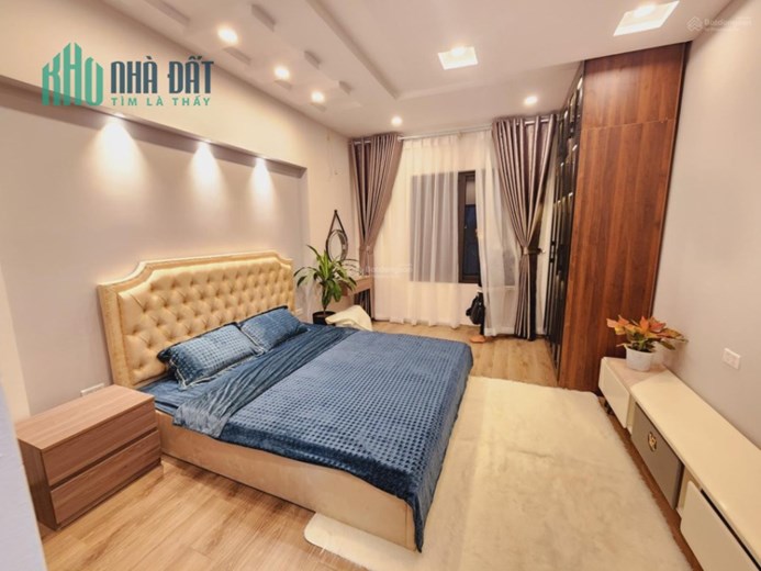 Bán nhà phố Lý Thường Kiệt, Hà Đông mặt phố ô tô tránh, kinh doanh đỉnh, DT  35 m2, giá nhỉnh 5 tỷ.