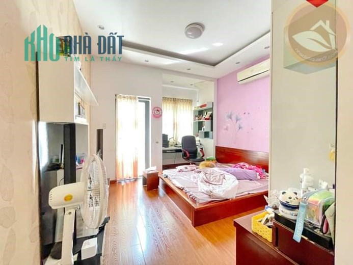 Kẹt Bank Bán Gấp Nhà Phạm Thế Hiển F2 Q8. DT 30m 2 Tầng BTCT. Nhà Kiên Cố Giá Hơn 2 tỷ
