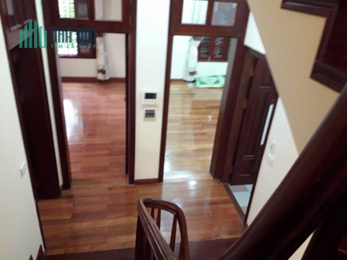 Bán biệt thự đơn lập Cổ Nhuế công viên Hòa Bình Hà Nội 38 tỷ.