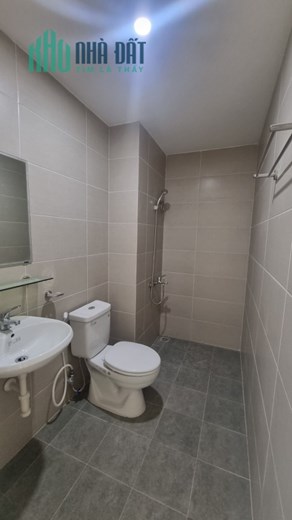 MÌNH CẦN SANG NHƯỢNG PHÒNG 850 ĐƯỜNG LÁNG, ĐỐNG ĐA,HÀ NỘI.