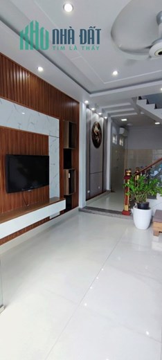 Bán nhà lô góc mặt đường Đông Trung Hành kinh doanh tốt, diện tích 50m x 4 tầng GIÁ 4.5 tỉ