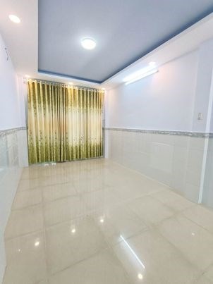 VỊ TRÍ ĐẸP - 2 TẦNG BTCT - SỔ ĐẸP - KHÔNG QUY HOẠCH LỘ GIỚI