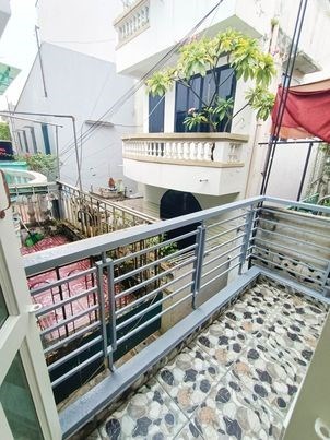 VỊ TRÍ ĐẸP - 2 TẦNG BTCT - SỔ ĐẸP - KHÔNG QUY HOẠCH LỘ GIỚI