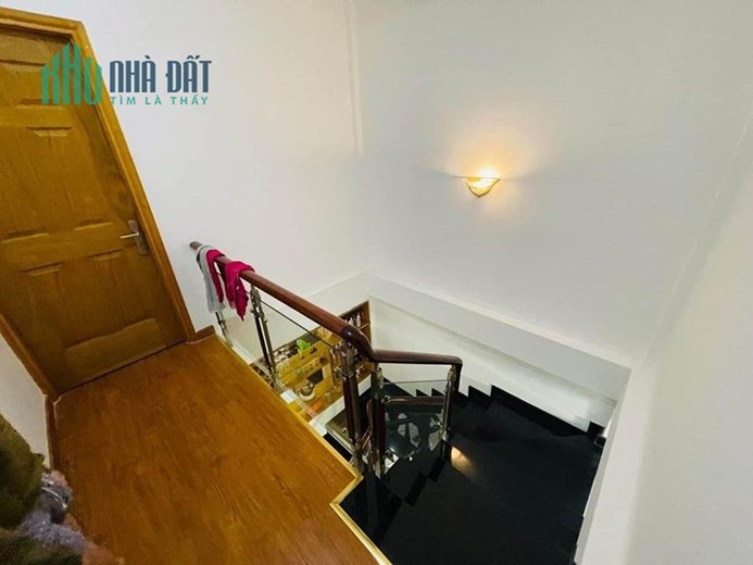 Bán Gấp Nhà Ngang Gần 5m - P.Tân Kiểng - TT Quận 7 - Trần Xuân Soạn