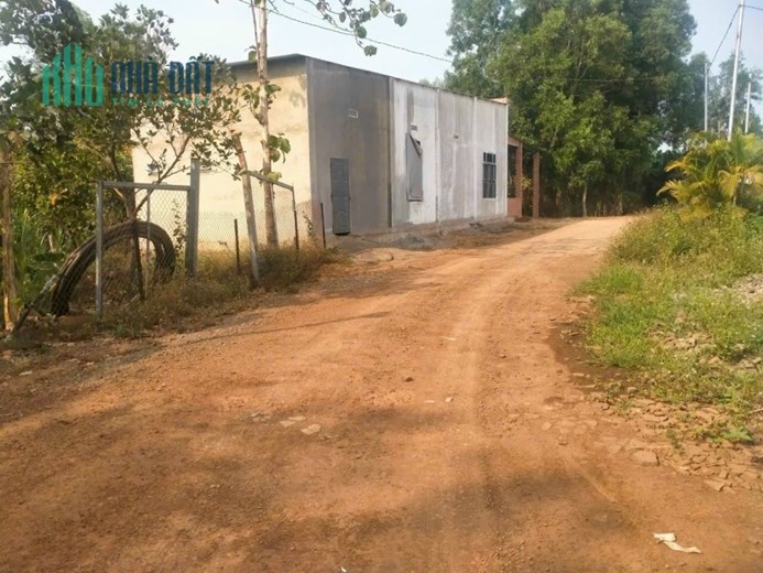 Bán đất Cây Gáo, Tân Lập 2, 2000m2, thổ cư 300m chỉ 1 tỷ 9