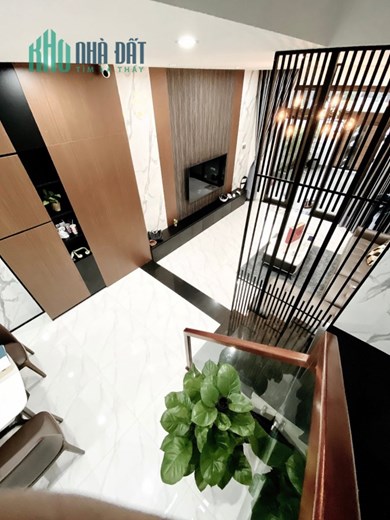 Bán Gấp Nhà MP Doãn Kế Thiện, KD Sầm Uất, DT 70m2, Giá 15 tỷ. 0979400492