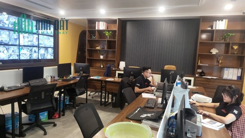 💥 Tòa Văn phòng Mặt phố Nguyễn Trãi, 180m2 6T Thang máy, MT 7.2m, Chỉ 72 Tỷ 💥
