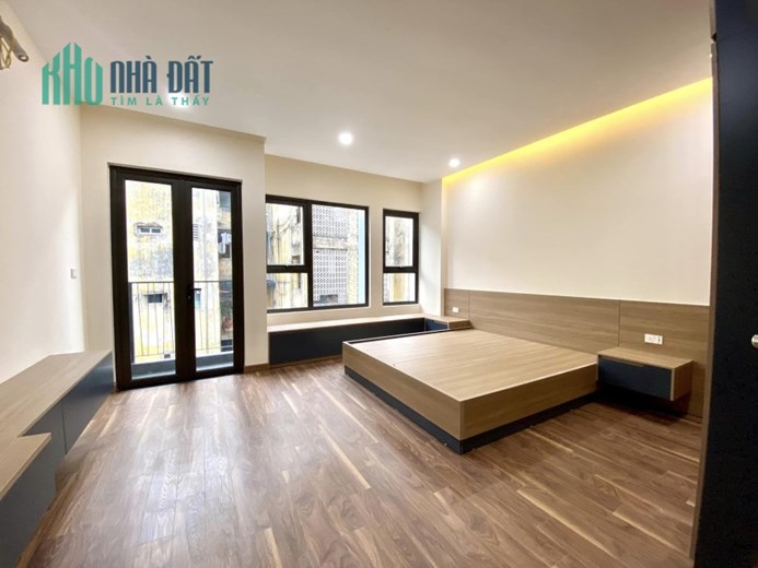 Bán nhà 74m2 Ngõ 92 Âu Cơ, Tây Hồ 6 ngủ Thang máy Nhập khẩu 9.7 Tỷ