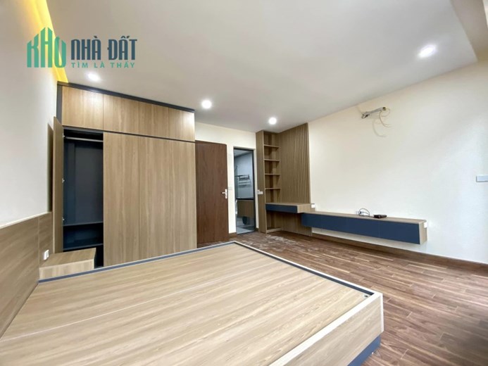 Bán nhà 76m2 Ngõ 34 Âu Cơ, Tây Hồ 6 ngủ Thang máy Nhập khẩu 9.9 Tỷ