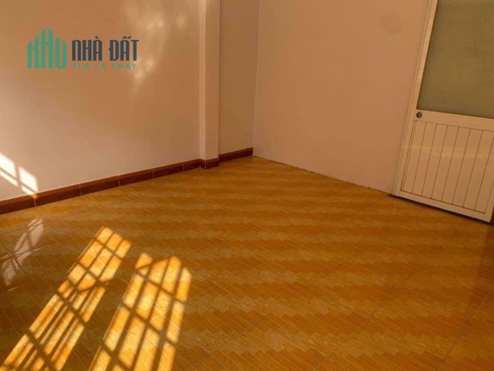 Nhà Xe Hơi Đỗ Cửa Căn Góc KD Ra MT Nguyễn Thị Thập Vài Mét - TT Quận