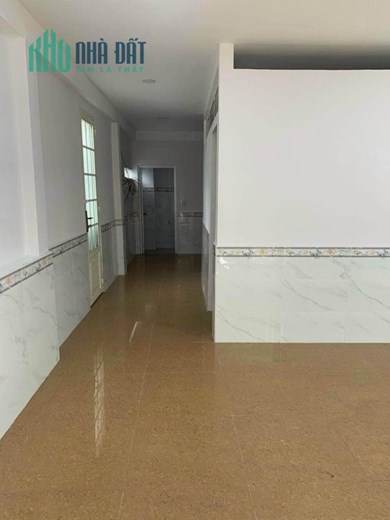 Nhà Xe Hơi Đỗ Cửa Căn Góc KD Ra MT Nguyễn Thị Thập Vài Mét - TT Quận
