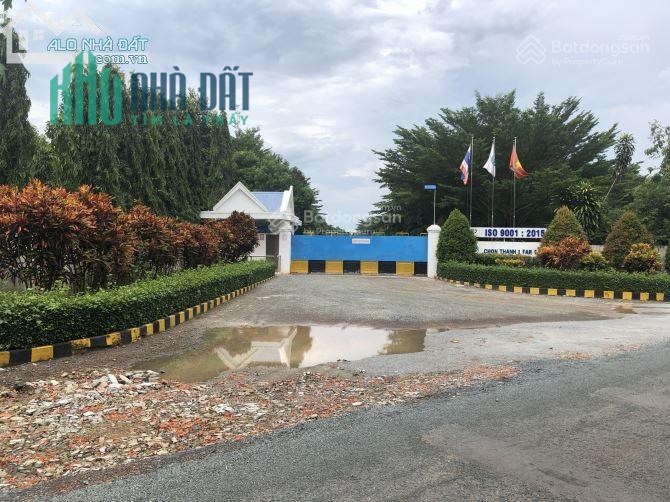 Gấp! Gồng lãi không nổi bán gấp góc 2MT 2675m2 ngay chợ dân đông giá 320 triệu/sổ