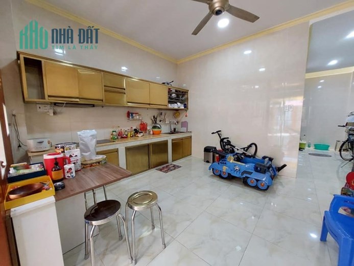 Bán Nhà Hẻm Xe Hơi Ngay Công Viên Tầm Vu, Bình Thạnh, 49m2, 4 Tầng 4PN, Ngang 5m