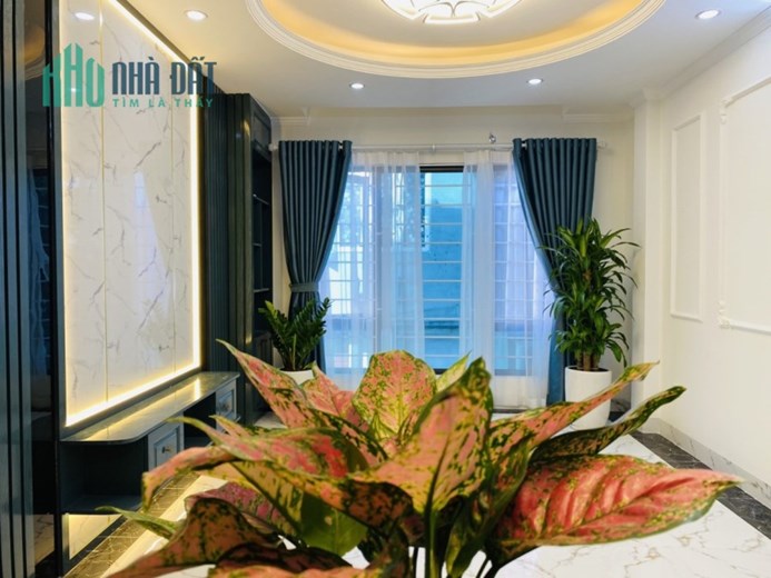 Bán nhà Lê Văn Lương 33mx5t mới-ngõ rộng giá 4,3 tỷ