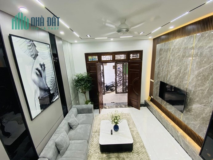 Bán nhà Quan Nhân Nhân Chính 55m 5 tầng 8 ngủ gần ô tô tránh hàng xóm Golden Palm nhỉnh 5 tỷ