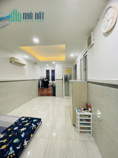 Bán nhà Mặt tiền Đinh Bộ Lĩnh, Bình Thạnh, 30m2, 4 Tầng, Lô góc Kinh doanh đỉnh