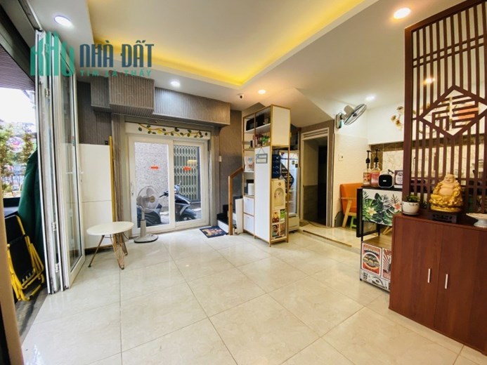Bán nhà Mặt tiền Đinh Bộ Lĩnh, Bình Thạnh, 30m2, 4 Tầng, Lô góc Kinh doanh đỉnh