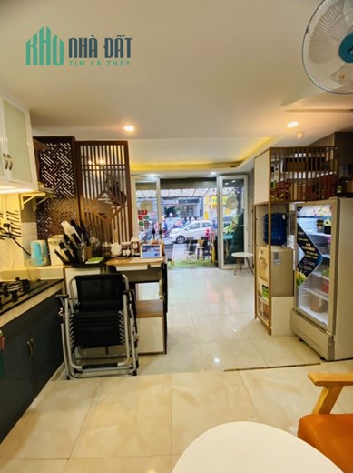 Bán nhà Mặt tiền Đinh Bộ Lĩnh, Bình Thạnh, 30m2, 4 Tầng, Lô góc Kinh doanh đỉnh