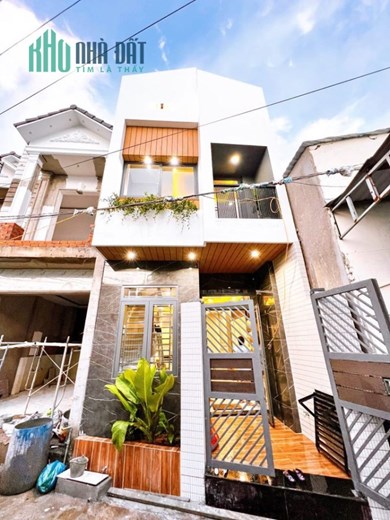 Nhà phố 2 tầng đẹp tại khu vực Ninh Kiều cần bán