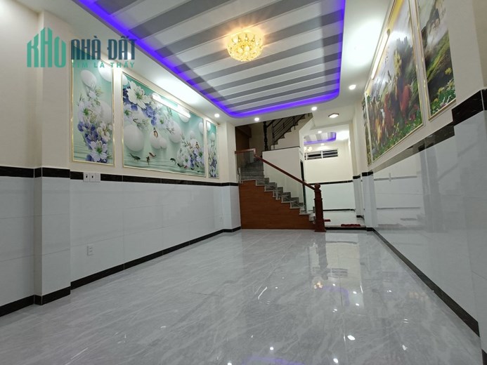 HẺM XE HƠI LÊ  VĂN QUỚI , NHÀ 3 TẦNG ĐÚC MỚI 60 M2 GIÁ CHỈ  3.6  TỶ