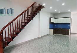Hơn 1 tỷ có nhà 2 tầng Dtsd 39m, 2 ngủ thoáng mát.