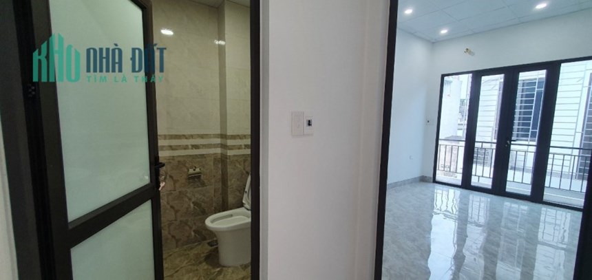 Hơn 1 tỷ có nhà 2 tầng Dtsd 39m, 2 ngủ thoáng mát.