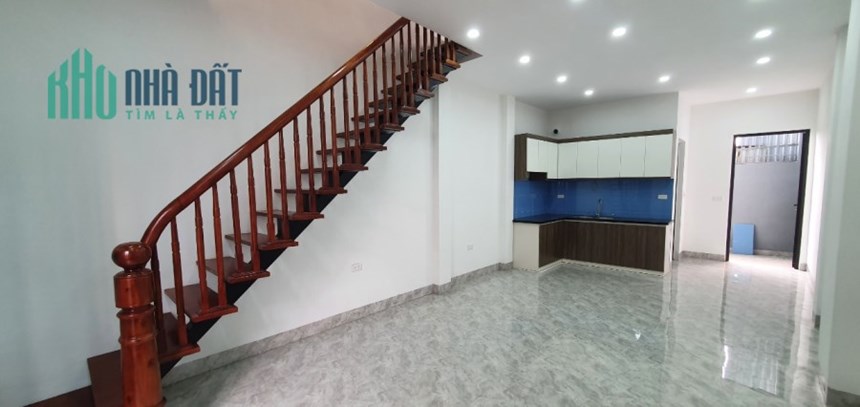Hơn 1 tỷ có nhà 2 tầng Dtsd 39m, 2 ngủ thoáng mát.