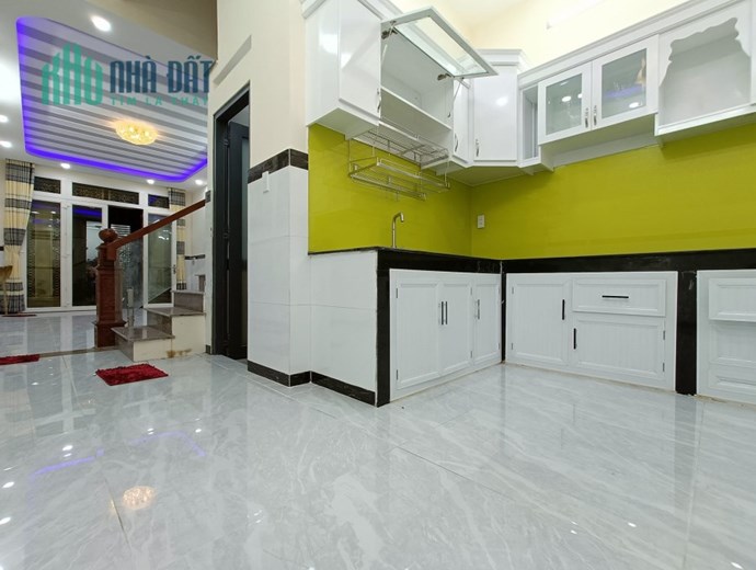 TÔI CHÍNH CHỦ BÁN NHÀ HẺM XE HƠI  CÔNG HÒA, NHÀ 3 TẦNG ĐÚC MỚI 60 M2 GIÁ CHỈ  4.5  TỶ