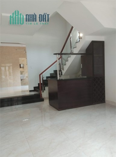 Bán Nhà 2T chủ xây ở cực kỳ chắc chắn, thèm tiền bán luôn lấy tiền đi du lịch ăn chơi Sài gòn