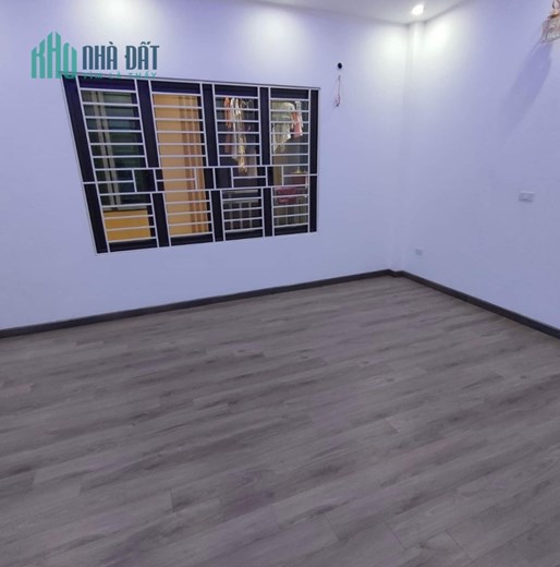 ĐỒNG ME, ô tô 15M, 36M,5T, mt5m, nhỉnh 3 tỷ, nhà ĐẸP, gần HỒ, ở ngay