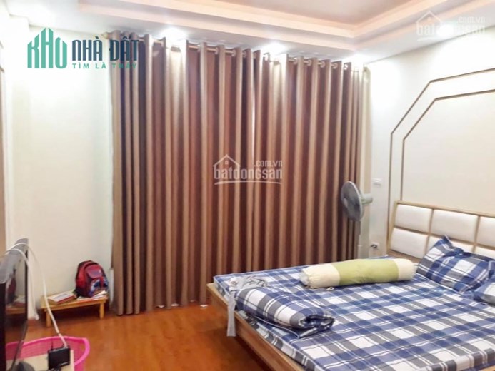 Bán nhà 4.5tầng Quận Ba Đình 42m2, giá 8tỷ5 Vĩnh Phúc, ngõ thông KD, ôtô tránh.