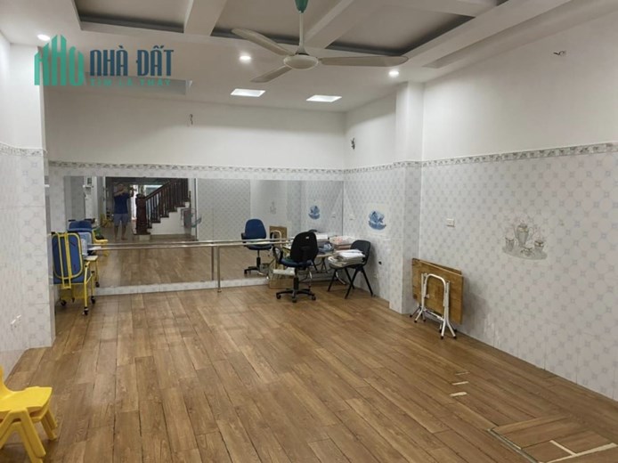 Bán  chuỗi nhà LK Văn Phú- 90m giá chỉ 10 tỷ- 4,5 tầng -Mt 4,5m- đường 24m