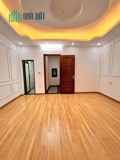 Bán nhà phân lô Thái Hà, Đống Đa, 55m, 5 tầng, MT 4.5m, nhà đẹp ở luôn, giá 8 tỷ.