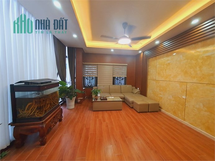 Bán nhà phố Nguyên Hồng, ô tô, vỉa hè, DT46m2 x 5 tầng, MT 50m. 0338080356