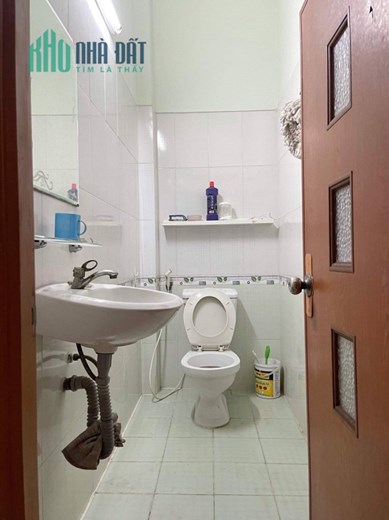 Nhà Trung Tâm Trường Thọ, Mặt Tiền 5M, ÔTô Đỗ Cửa, 75m2, Chỉ 4 Tỷ 500