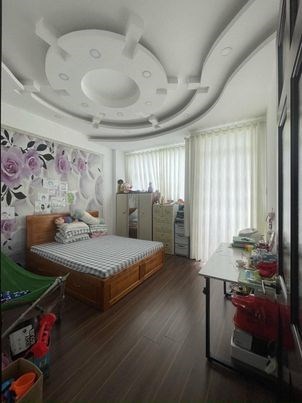 Bán nhà lô góc Phong Phú, Bình Chánh, 78m2 3 lầu 5PN, chỉ 5.9 tỷ