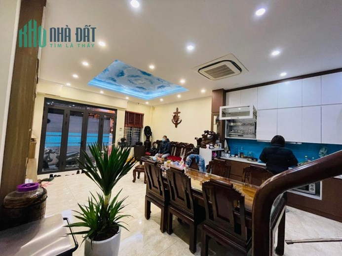 BÁN LIỀN KỀ SHOPHOUSE NGÕ 67 PHÙNG KHOANG, NAM TỪ LIÊM, 92Mx4T MT7.7m Giá 14 Tỷ