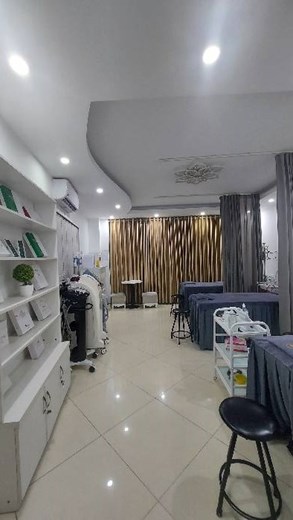 Bán nhà mặt phố Nguyễn Văn Tuyết 40 m giá 21 tỷ vỉa hè 2m lô góc gần Láng Hạ Yên Lãng