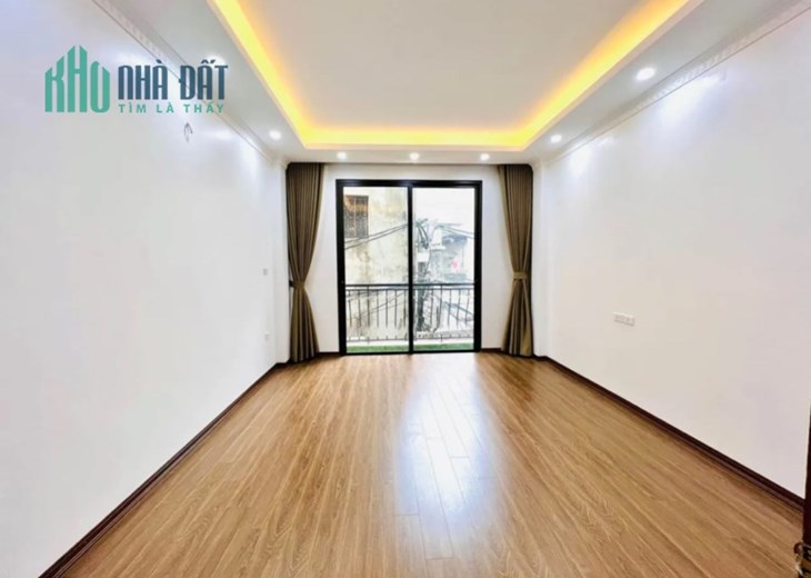 Bán nhà Nam Dư, xây đơn lập, dân xây, 33m2, 5T, 3PN, Giá 3.75 tỷ có thương lượng mỏng